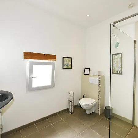 Castelmoron-sur-lot Sleeps 6 Pool Wifi *