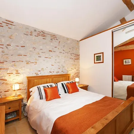 Castelmoron-sur-lot Sleeps 6 Pool Wifi * Castelmoron-sur-Lot
